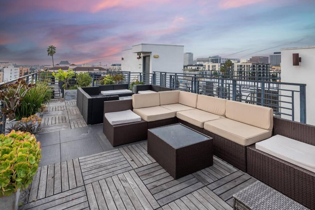 Chic And Elegant 2-Bedroom Haven W/ Roof Deck Los Angeles Exterior foto